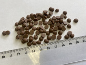 Глазурь кондитерская "Шокомилк" молочная капли 65 (размер 4-7 мм), кор. 7 кг от производителя Фабрики сладкого декора tdfsd.ru
